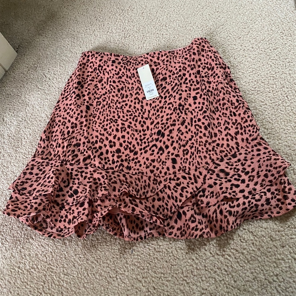 ruffled mini skirt